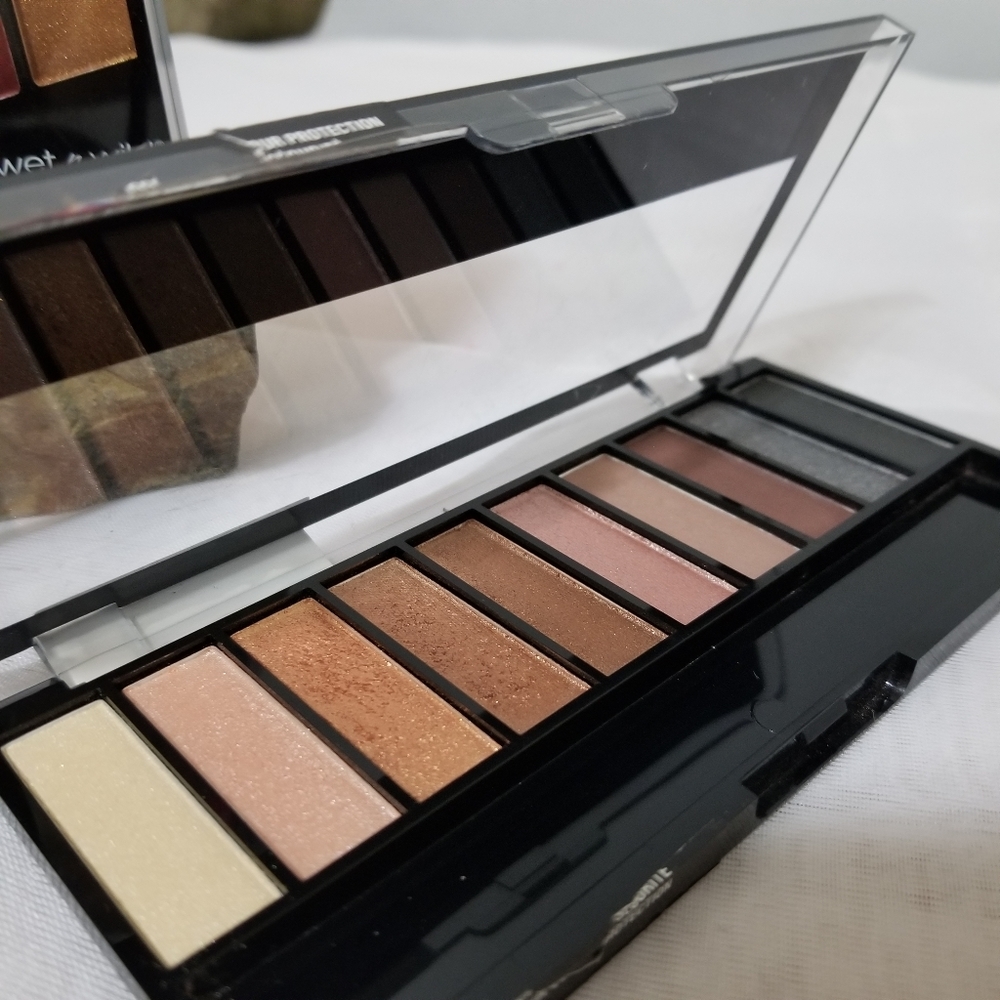 Lot of makeup Eyeshadow Palettes and Foundation stick bundle Wet n Wild - Picture 4 of 5